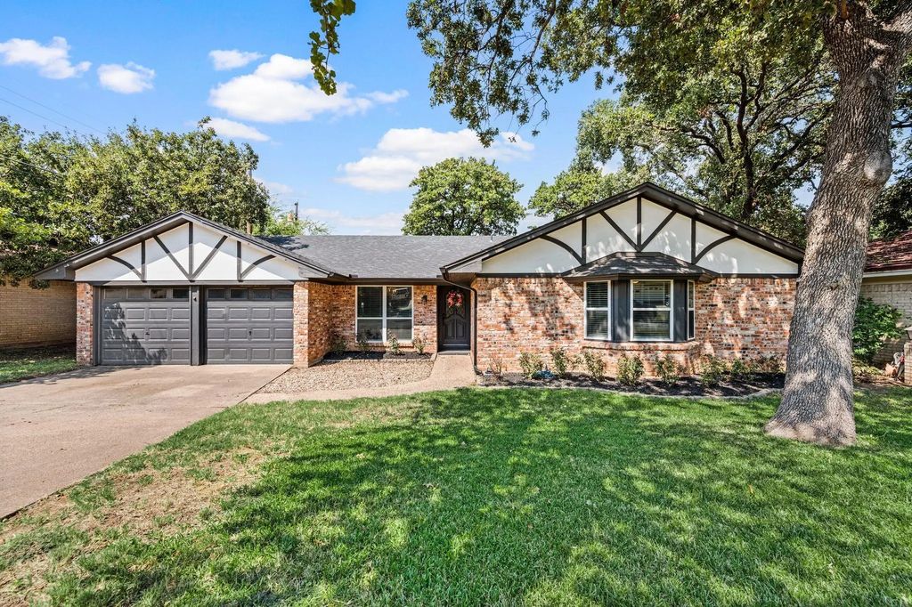805 Spring Brook Drive, Bedford