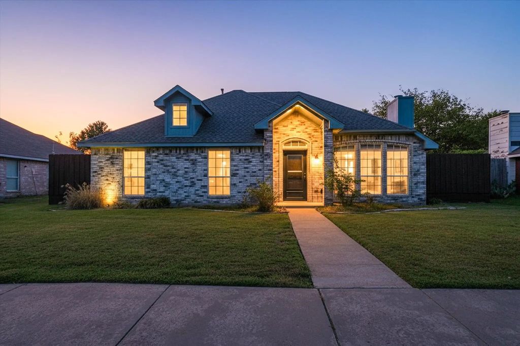 7609 Munich Drive, Rowlett
