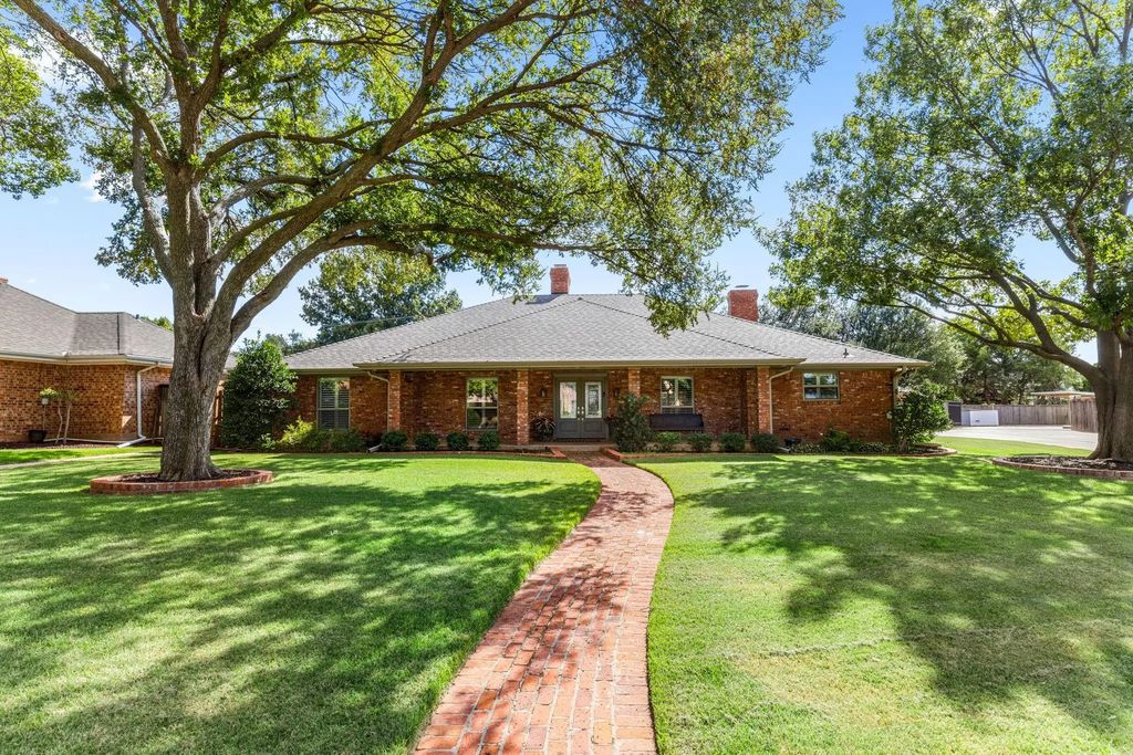 6 Paluxy Circle, Wichita Falls