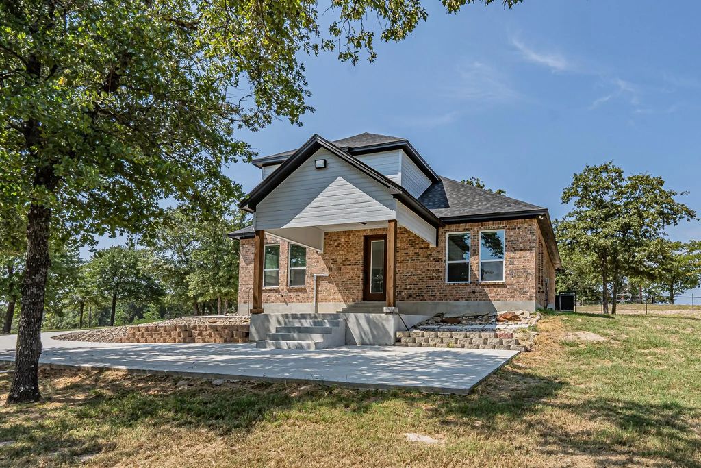 365 Jakes Lane, Poolville