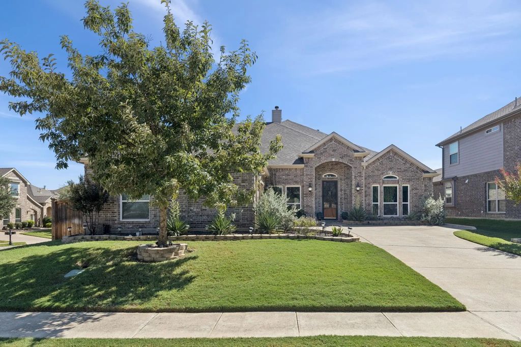 12748 Oakvale Trail, Fort Worth