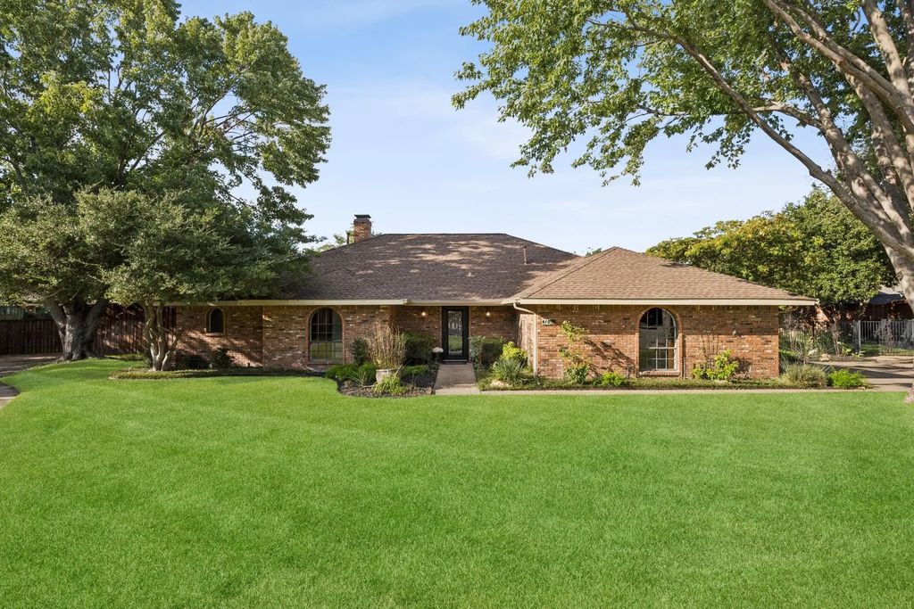 410 Glencrest Circle, Coppell