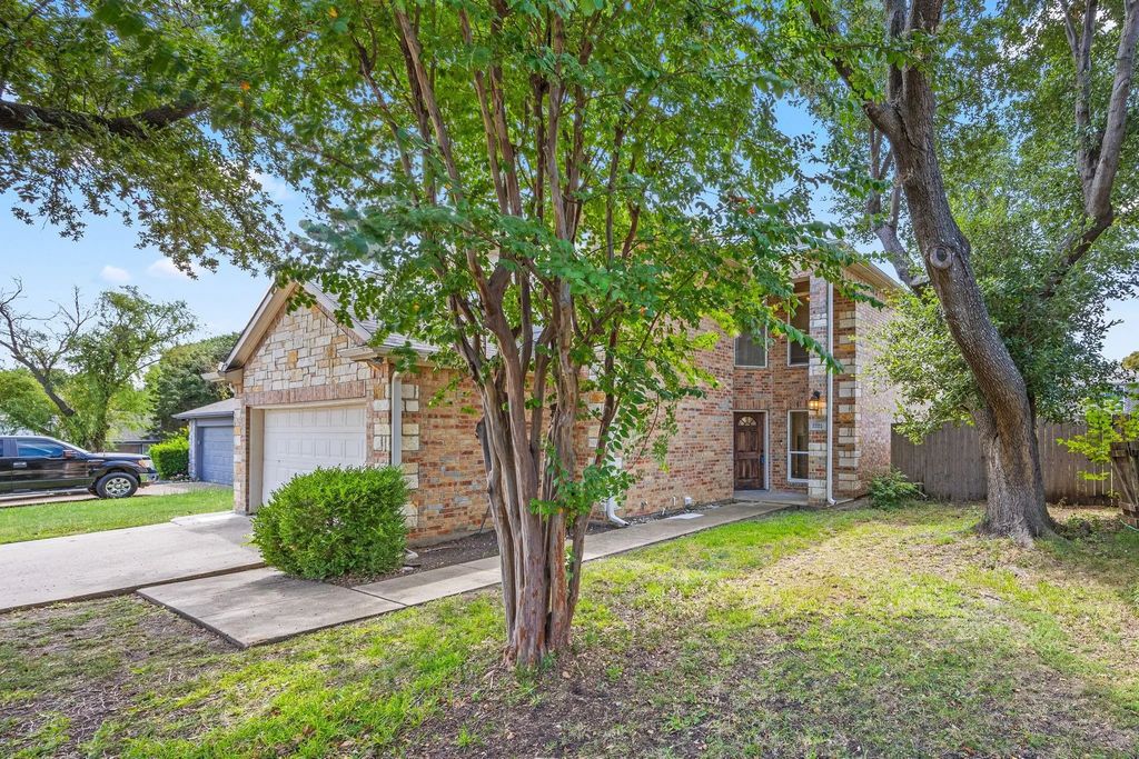 2221 La Costa Drive, Rowlett