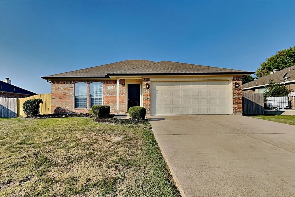 537 Marybeth Drive, Burleson