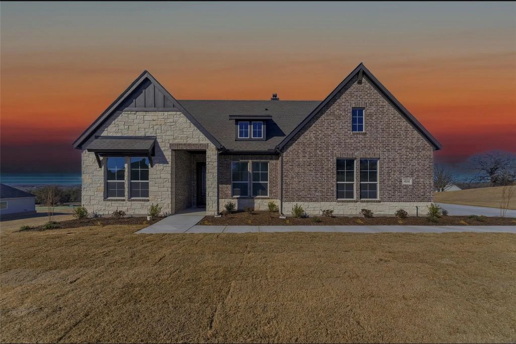 404 Hayden Faith Court, Springtown