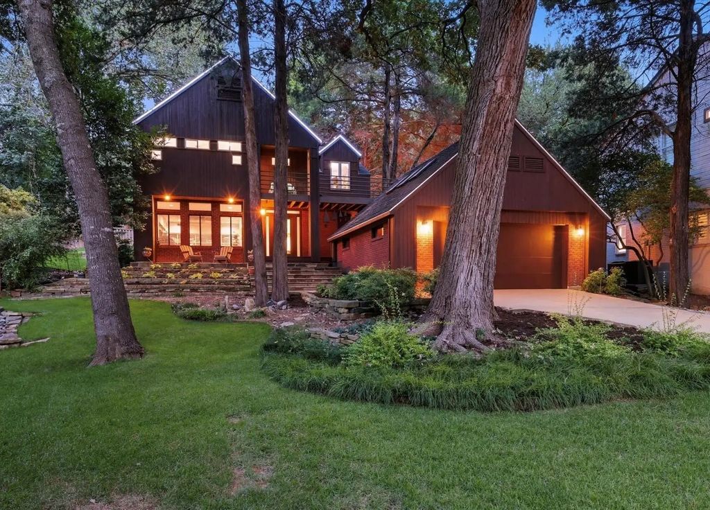 106 Valkyrie Place, Rockwall