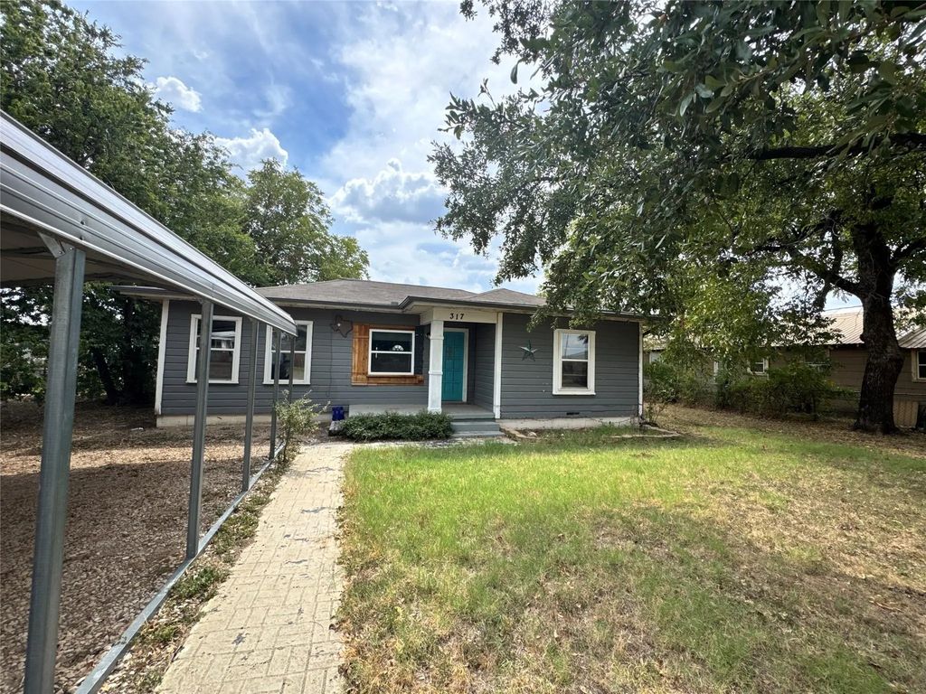 317 W 7th Street, Baird