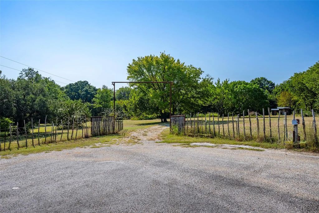 Tbd Bowie Road, Weatherford