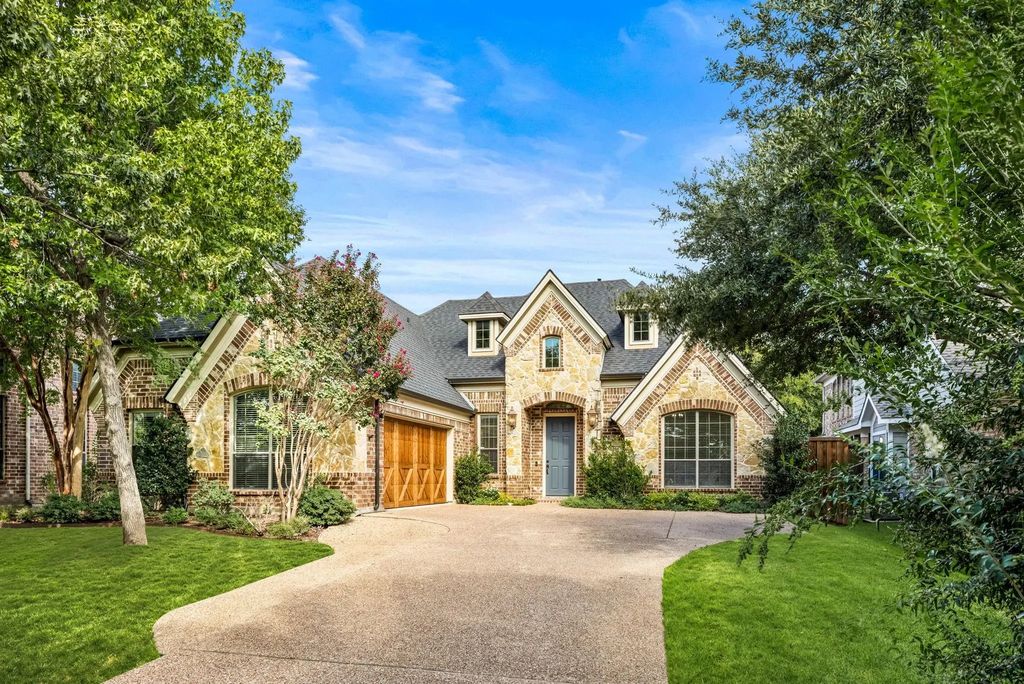 8204 Ridgelea Street, Dallas