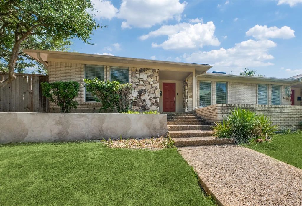 7434 Wellcrest Drive, Dallas