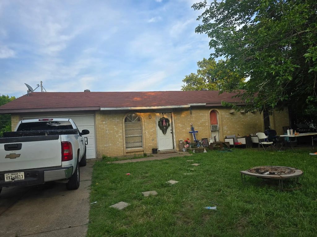 132 Bristol Drive, Cedar Hill