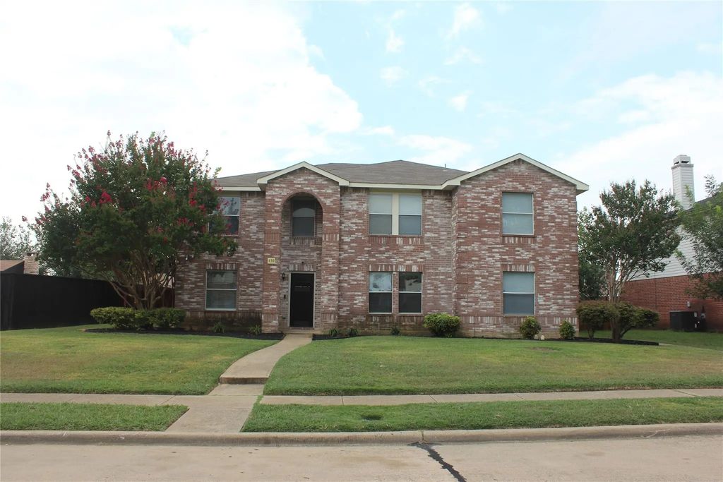 630 Bluechalk Drive, Cedar Hill