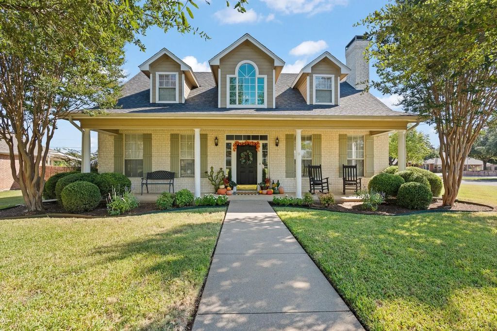 709 Brandon Drive, Cleburne