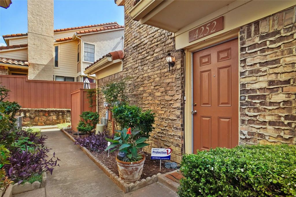 4252 Madera Road, Irving