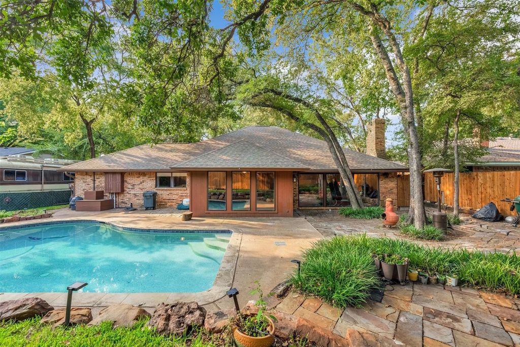 4307 Churchwood Drive, Arlington