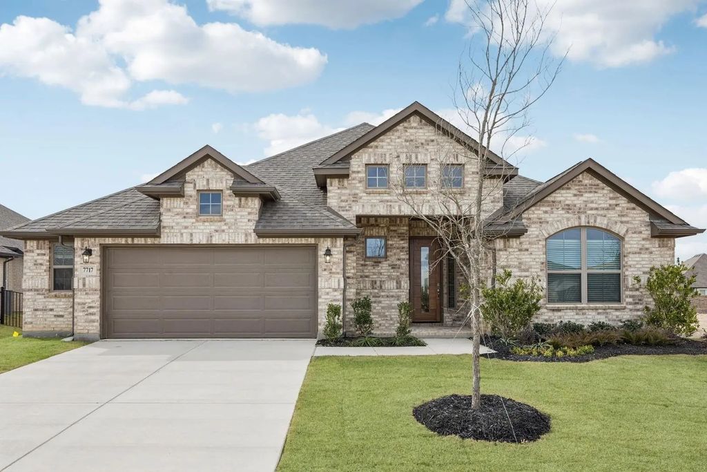 7717 Sheaves Trail, Joshua