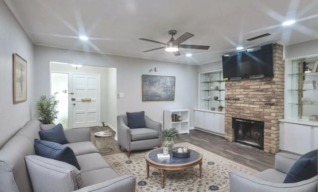 3750 Vitruvian Way, Addison