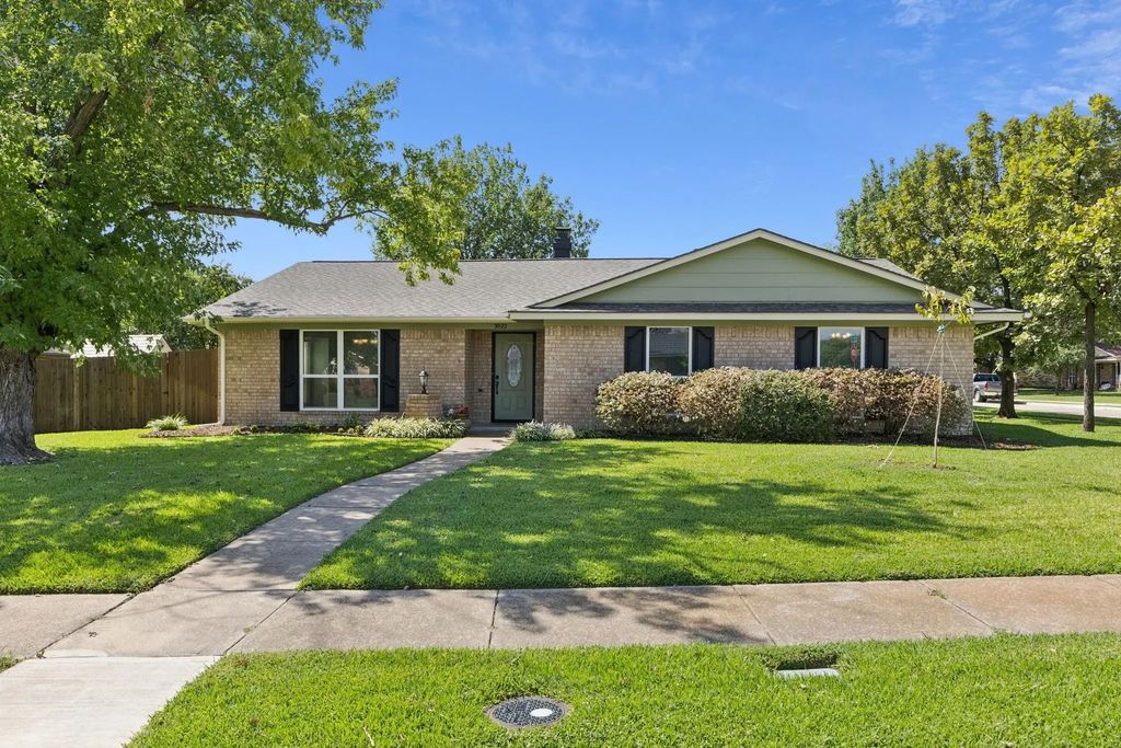 3022 Portsmouth Drive, Mesquite