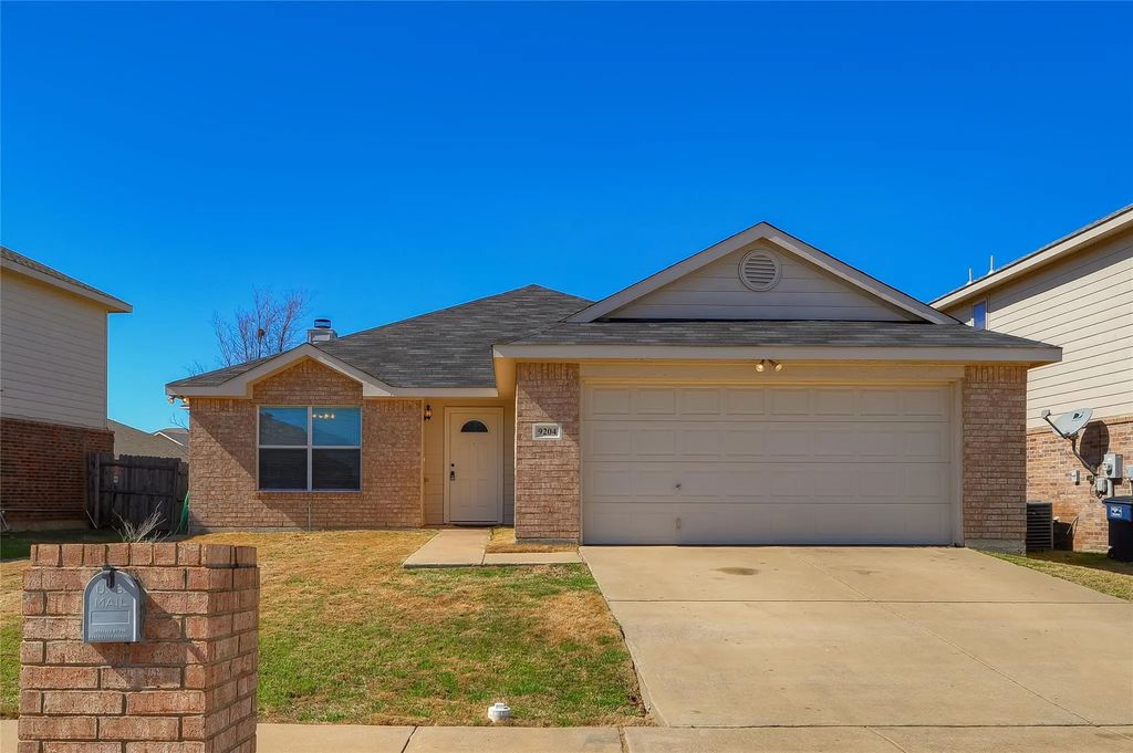 9204 Saint Martin Road, Fort Worth