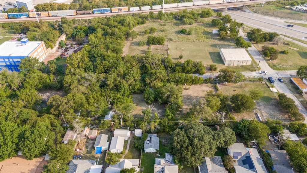 1616 E Broadway Avenue, Fort Worth