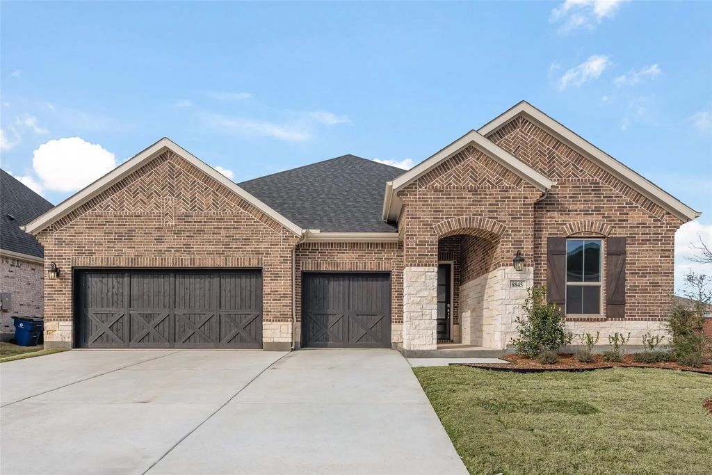 8845 Wyndemere Lane, Frisco
