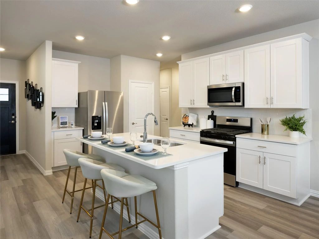 1740 Arches Road, Anna