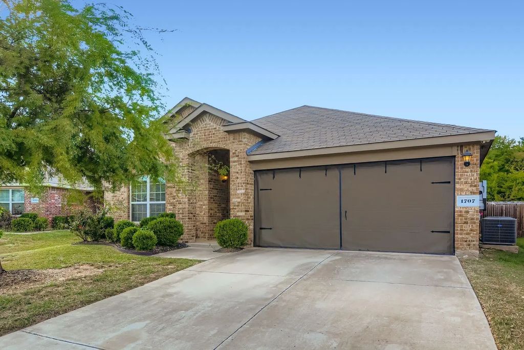 1707 Eagle River Trail, Lancaster
