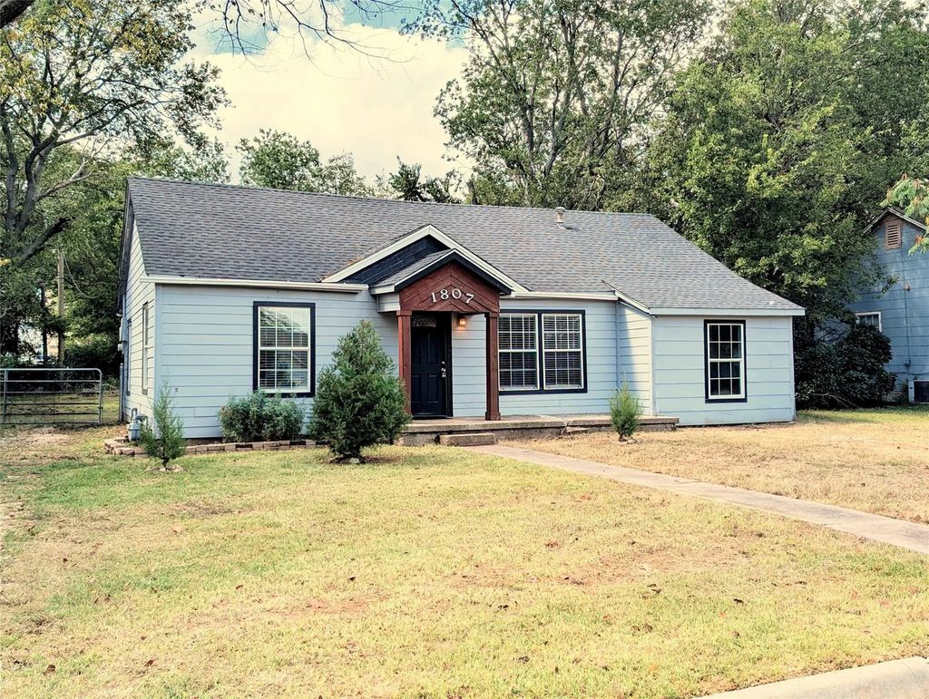 1807 Buck Street, Gainesville