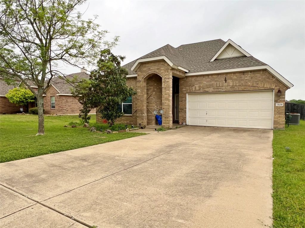 1329 Hill View Trail, Wylie