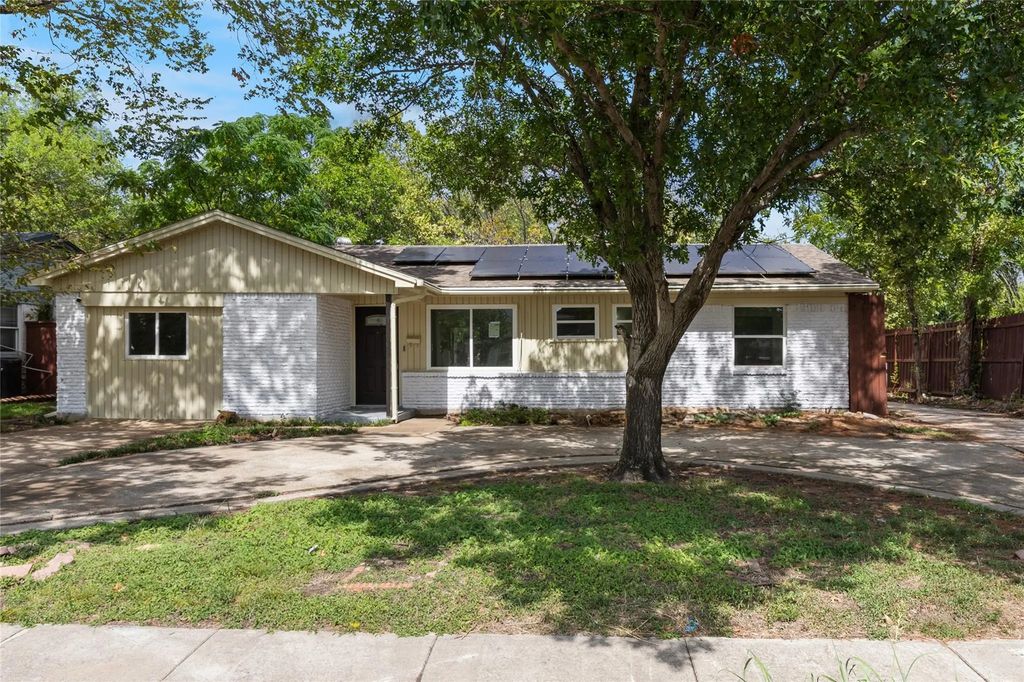 2413 Muret Street, Irving