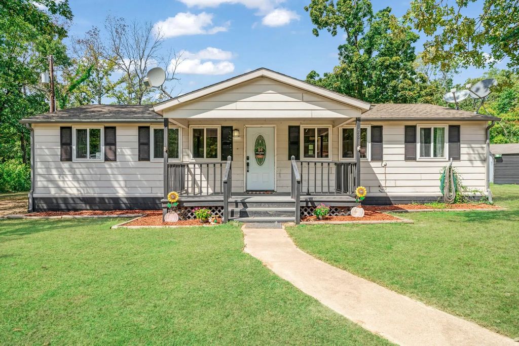 28 Private Road 45075, Powderly