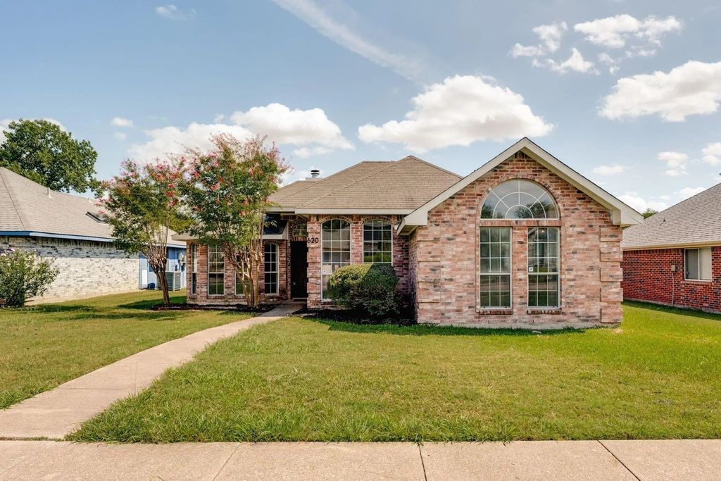 620 Willowbrook Drive, Mesquite