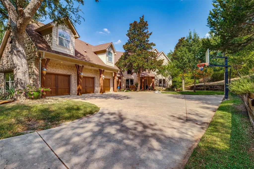 2403 Amberleaf Court, Cedar Hill