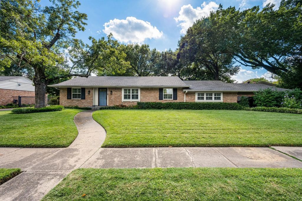 7318 Rockhurst Drive, Dallas