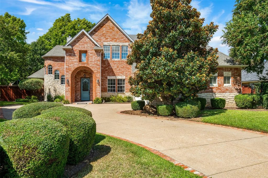 3807 Blue Forest Drive, Arlington