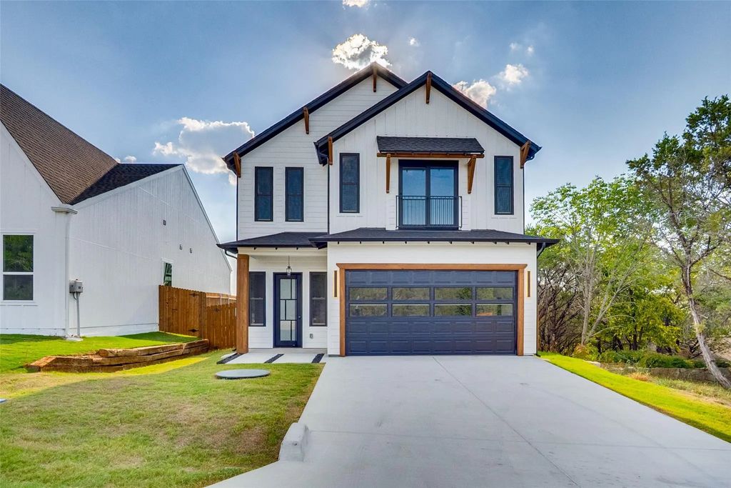5610 Barkridge Drive, Granbury