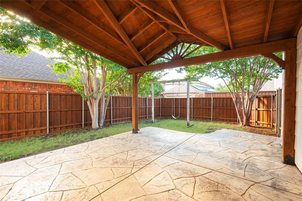 1610 Oak Brook Lane, Allen