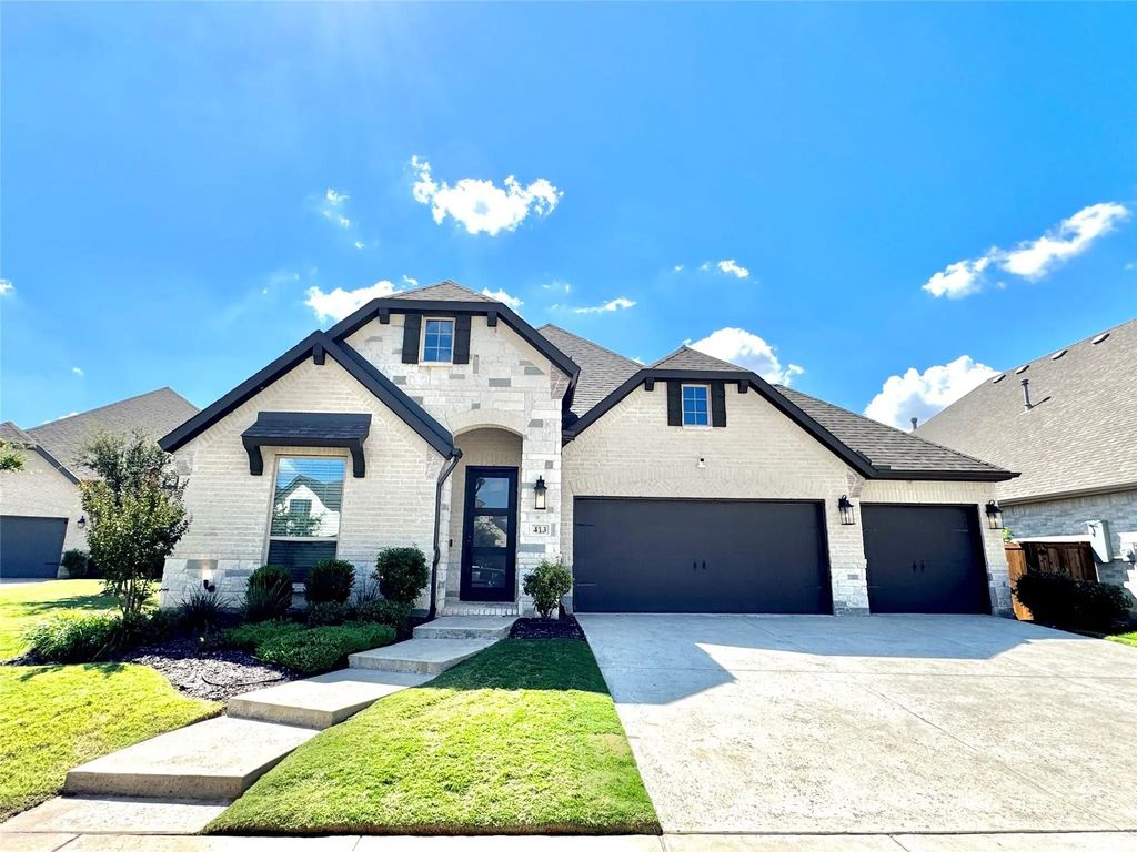 413 Leighton Court, Fort Worth