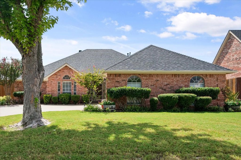 2200 Nugent Drive, Mansfield
