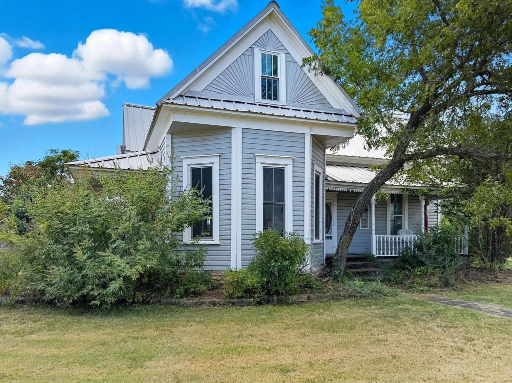 700 W Leslie Street, Hamilton