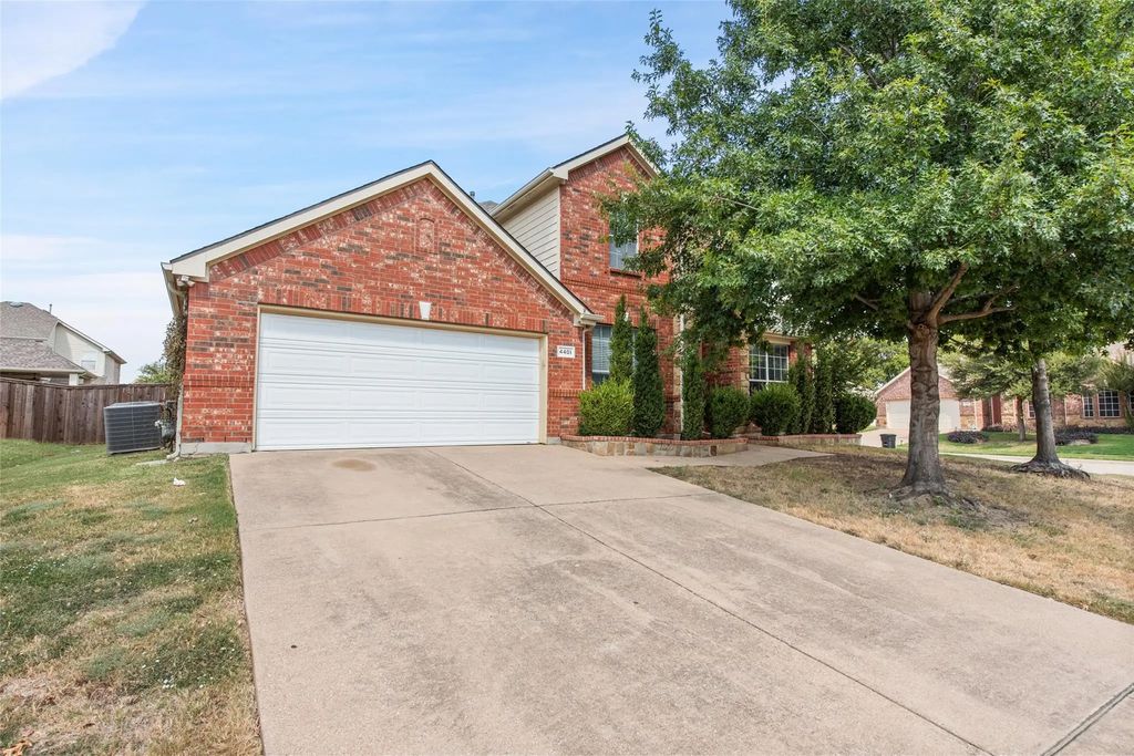 4401 Vista Glen Court, Mansfield