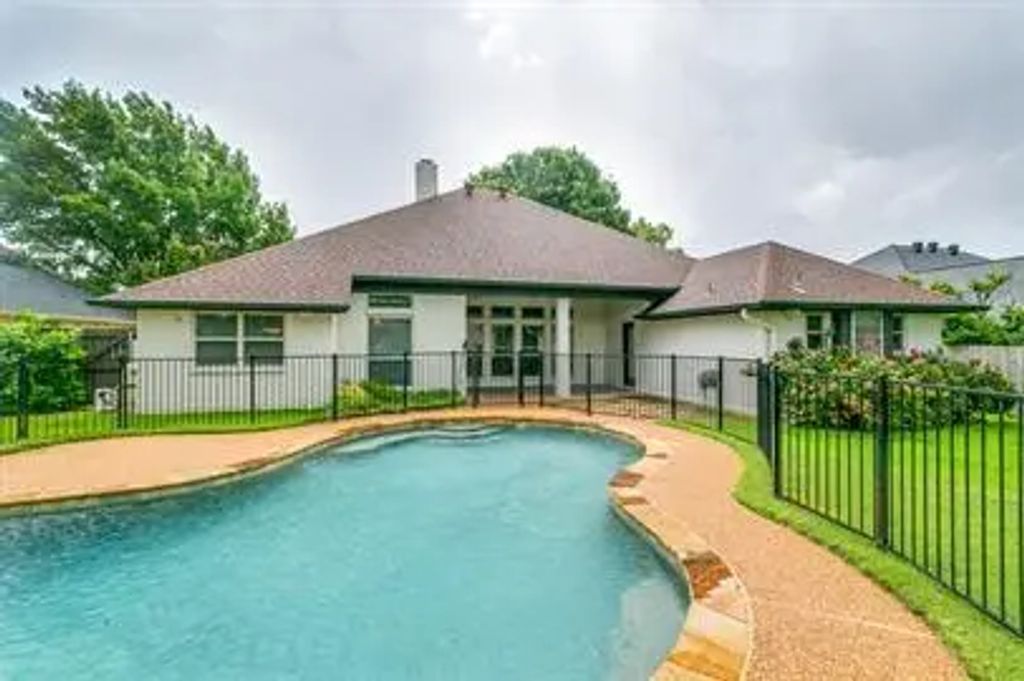 5206 Fox Trail Lane, Colleyville