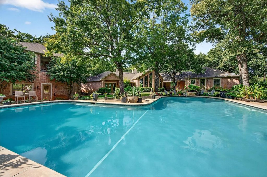 215 Hiland Acres Circle, Pottsboro