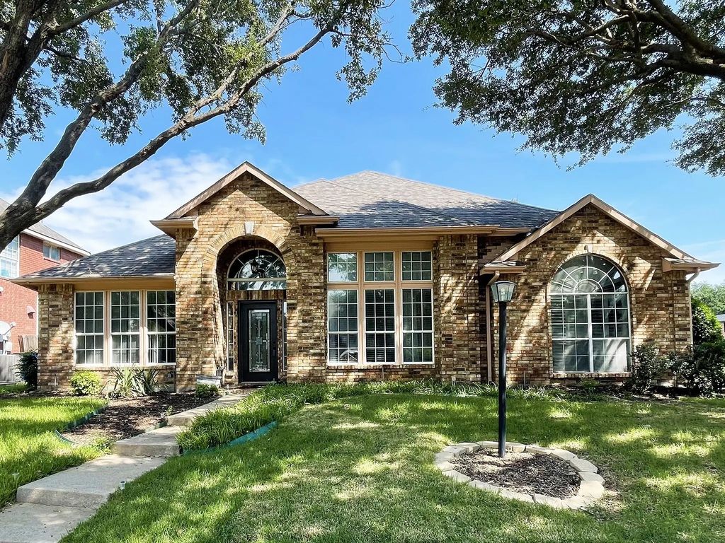 5512 Charleston Drive, Frisco