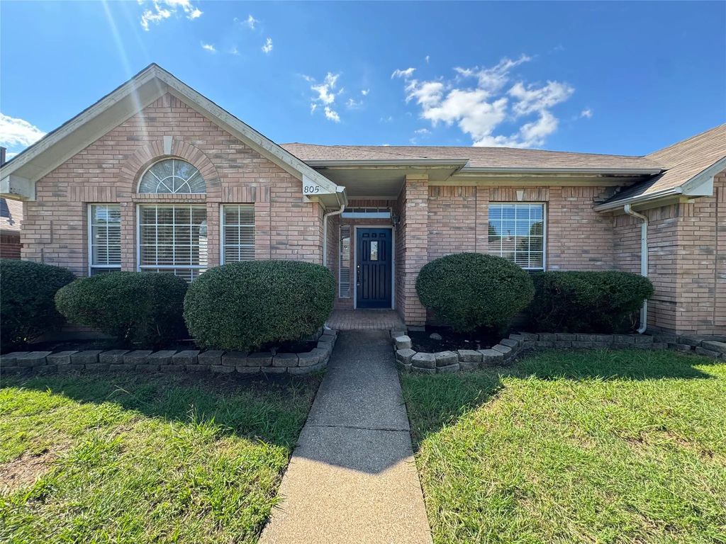 805 Teakwood Drive, Flower Mound