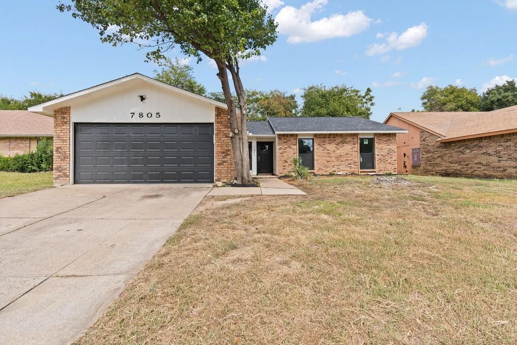 7805 Bermejo Road, Fort Worth