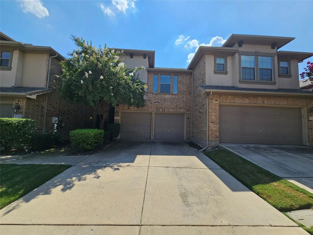 1121 Sophia Street, Allen