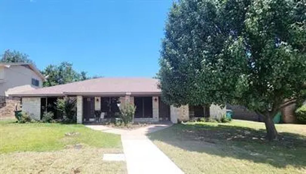 3102 Stanford Street B, Greenville
