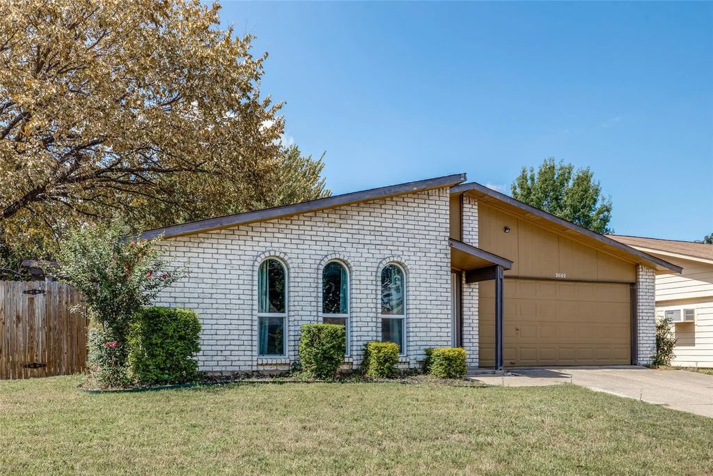 2602 Meadowview Drive, Arlington