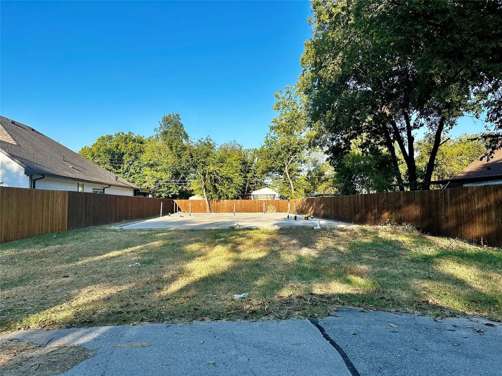 4917 Melodylane Street, Fort Worth